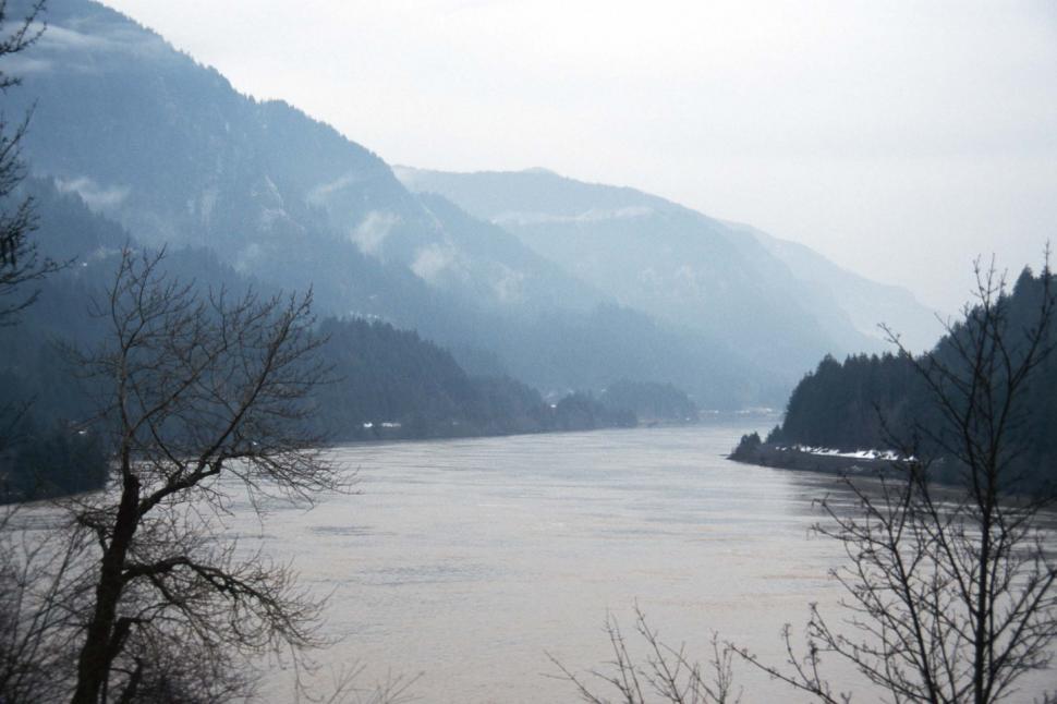 Free Image of Columbia River 
