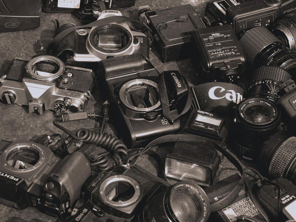 Free Image of Collection of Vintage Cameras on Display 