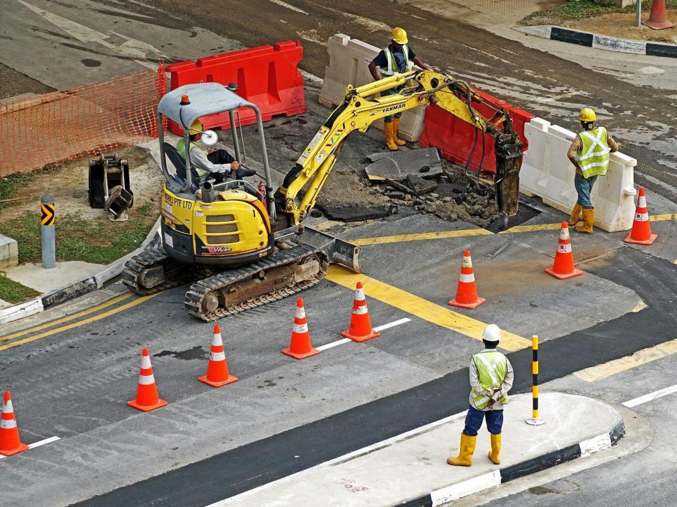 Free Image of Excavator, road work 