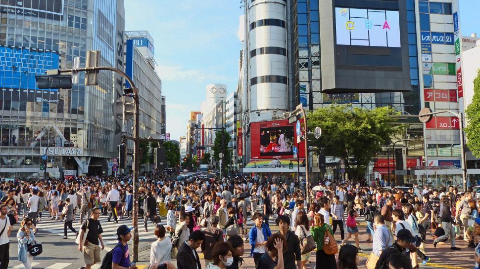 Free Image of Busy Japan crowds 