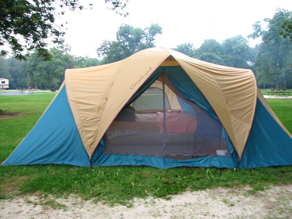 Free Image of Tent Camping 