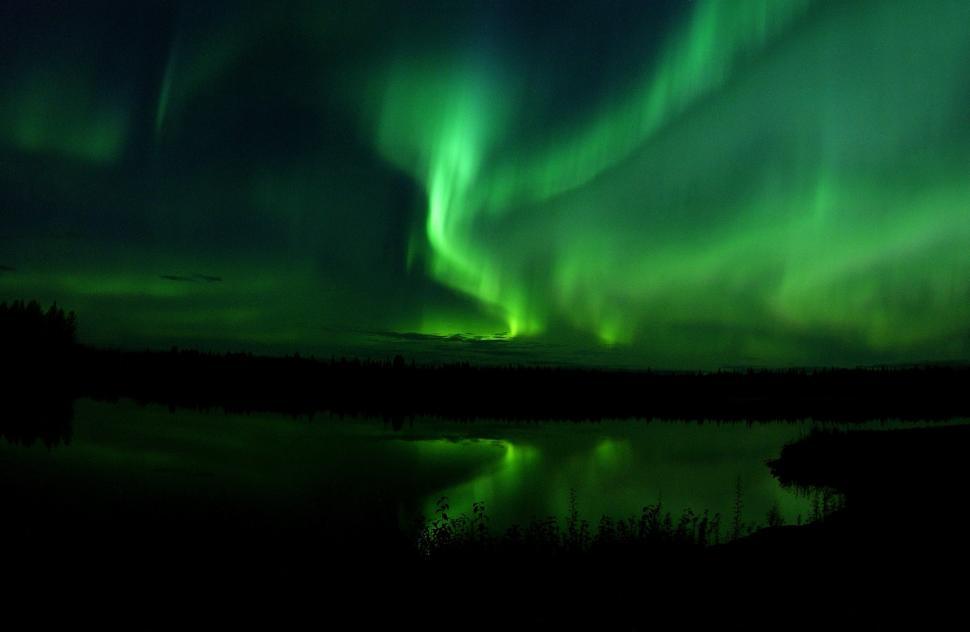 Free Image of Green and Black Aurora Borealis 