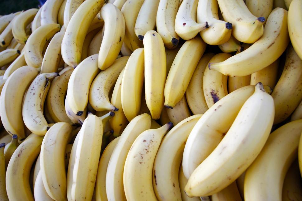 Free Image of A Stack of Bananas 