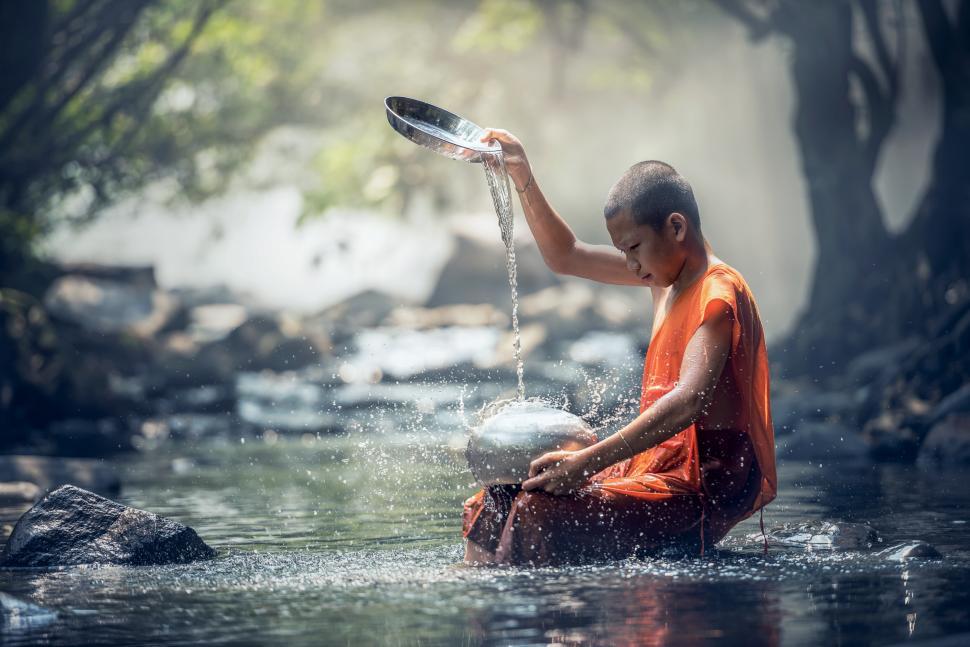 Free Image of Monk Washing 