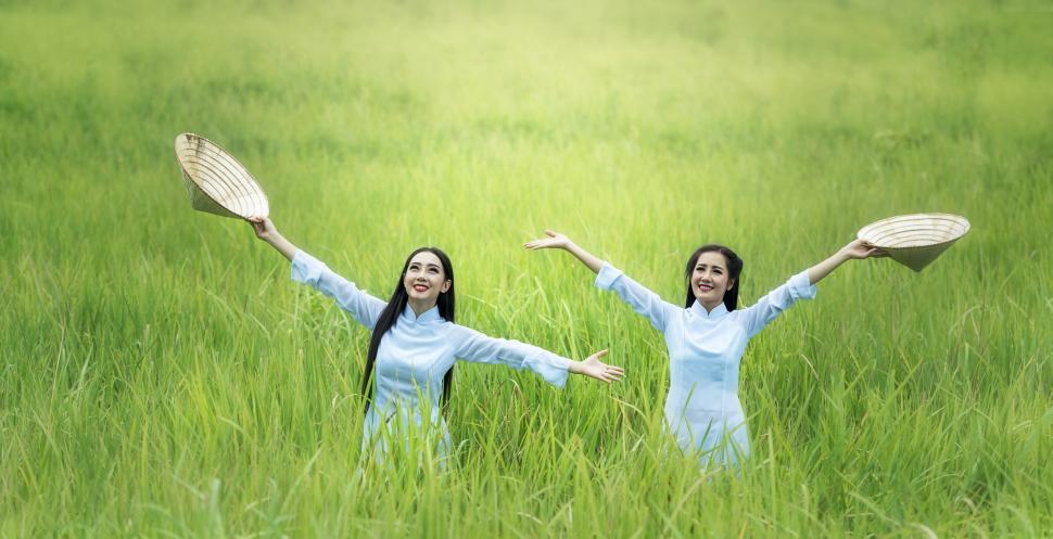 Free Image of Two Girls in the Field 