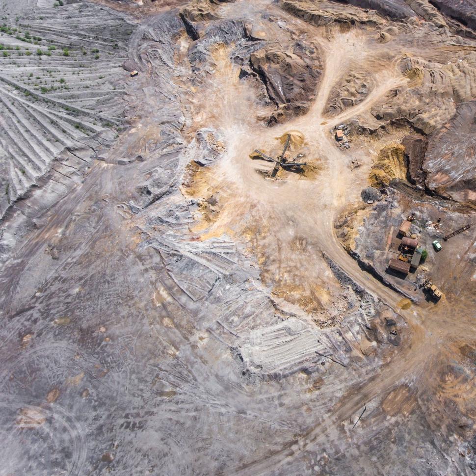 Free Image of Aerial View of Construction Site in the Desert 