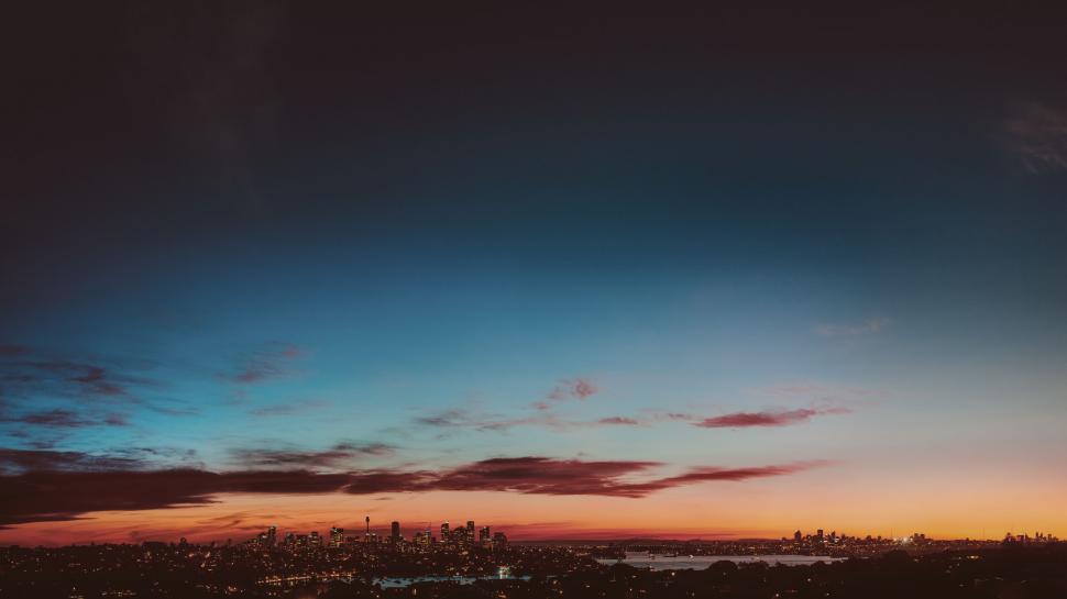 Free Image of City View at Sunset From Hill 