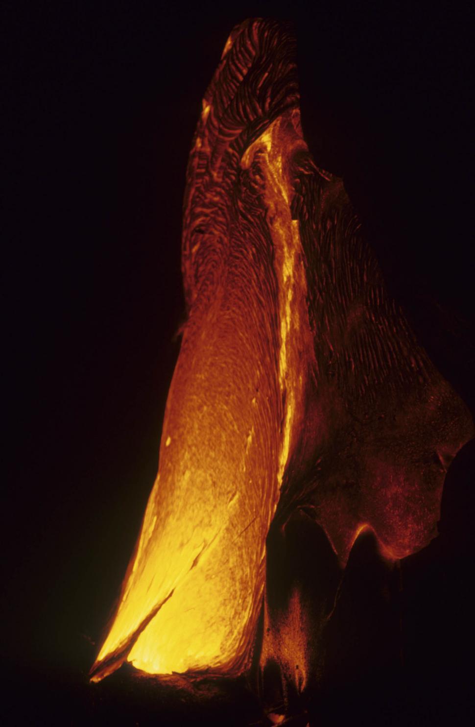 Free Image of hot lava flow glows 