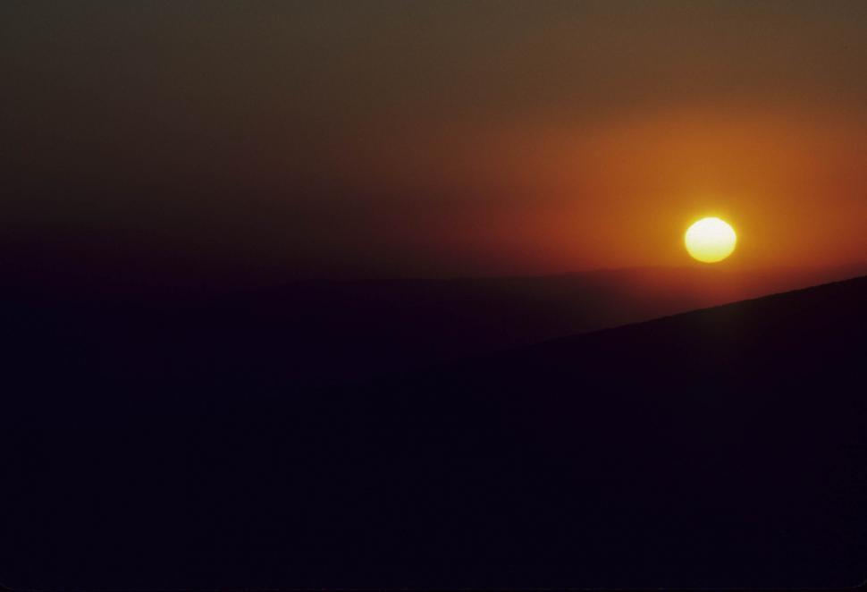 Free Image of sunset over ridges 