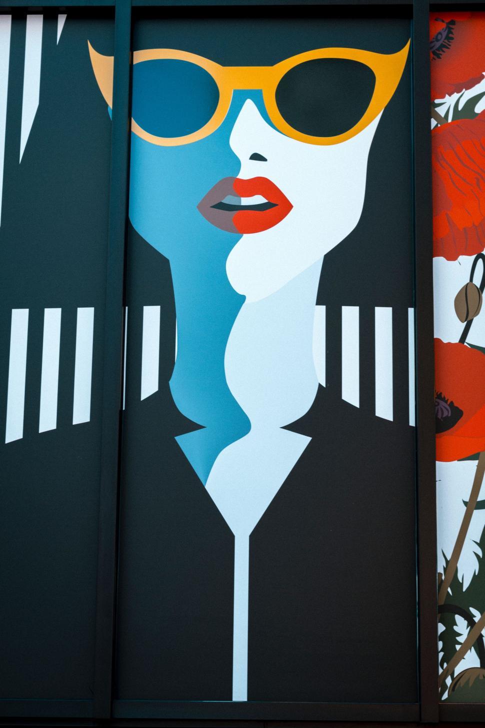 Free Image of Woman With Sunglasses 