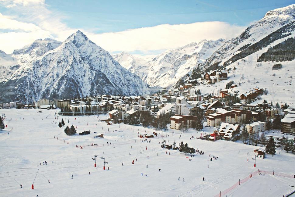 Free Image of Ski Resort Amidst Mountain Range 