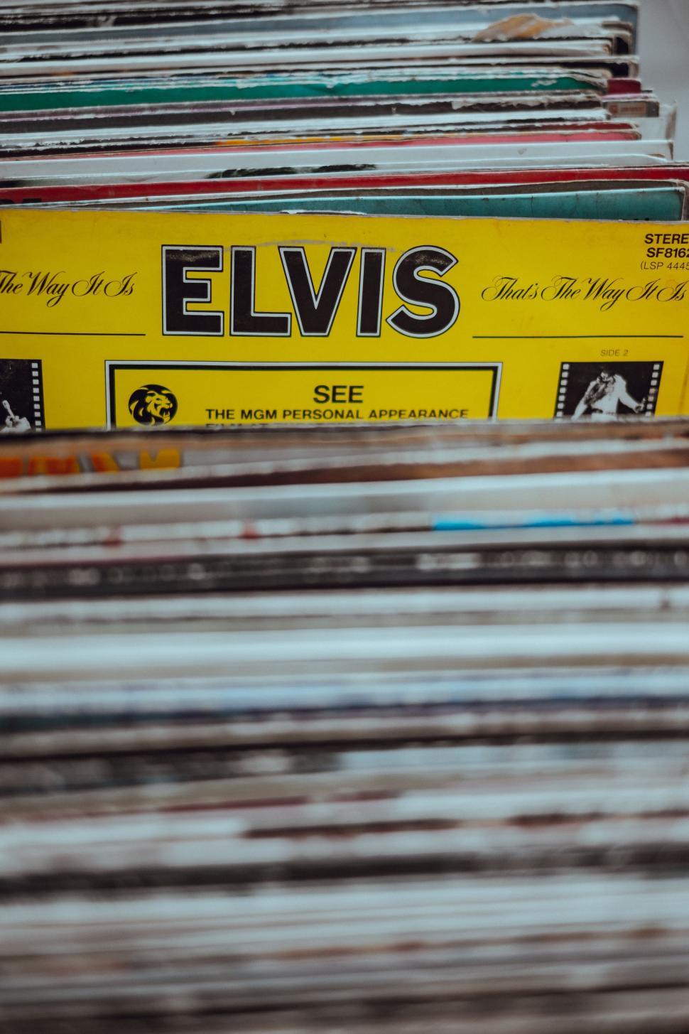 Free Image of Stack of Records on Table 