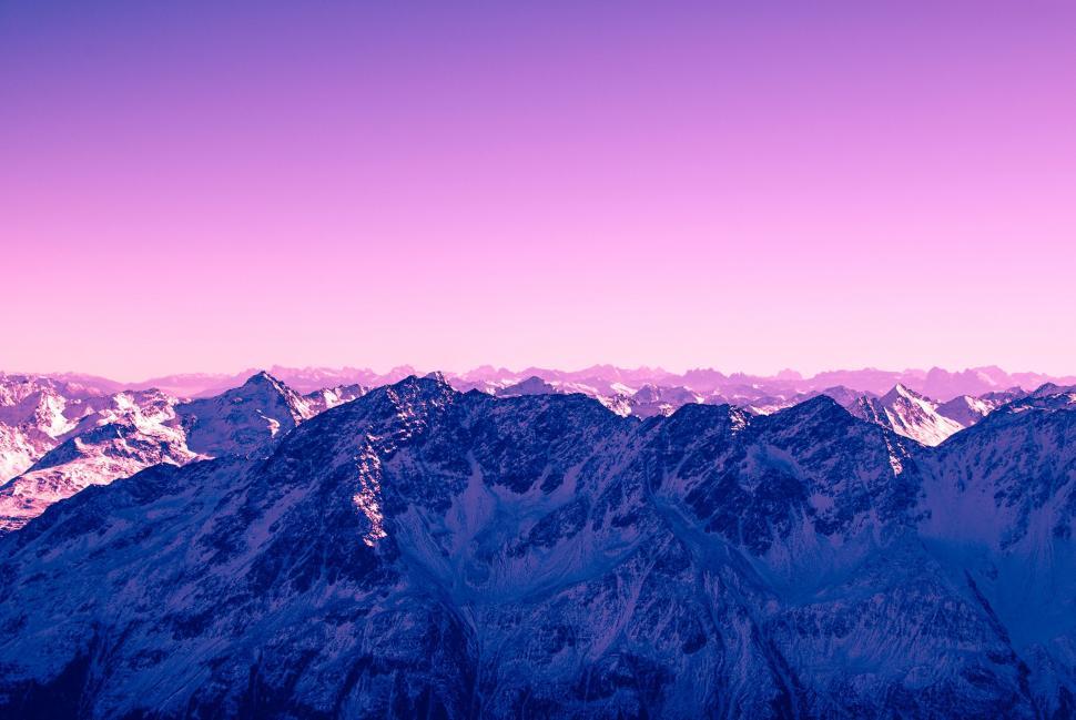 Free Image of Majestic View of the Top of a Mountain Range 