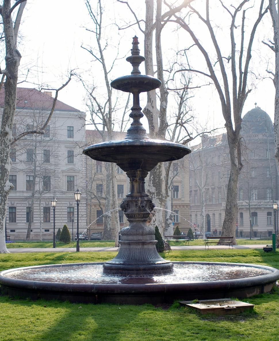 Free Image of The fountain 