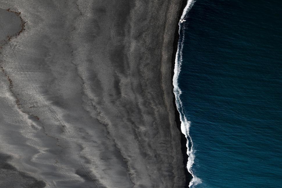 Free Image of Aerial View of Ocean Waves 