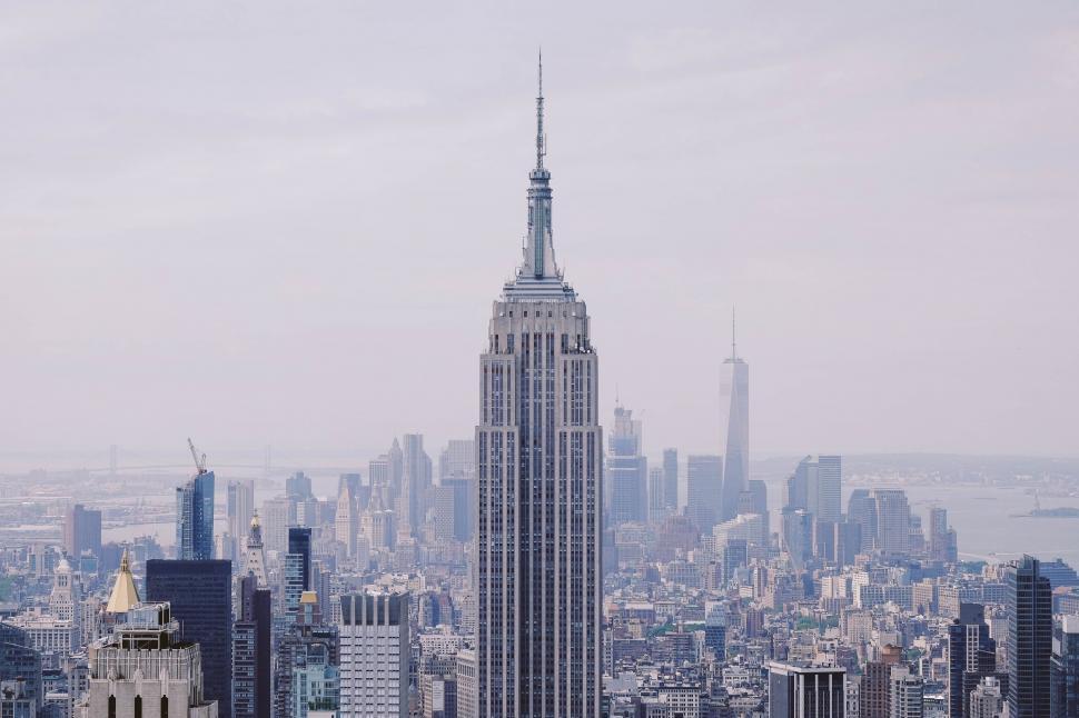 Free Image of View of the Empire Building in New York City 