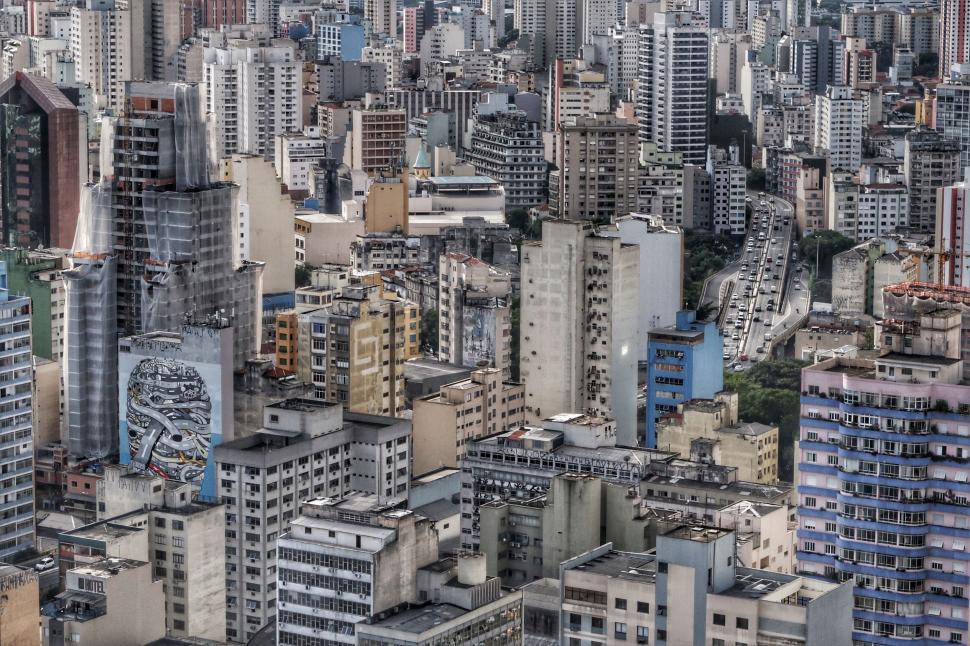 Free Image of Bustling Metropolis With Towering Skyscrapers 