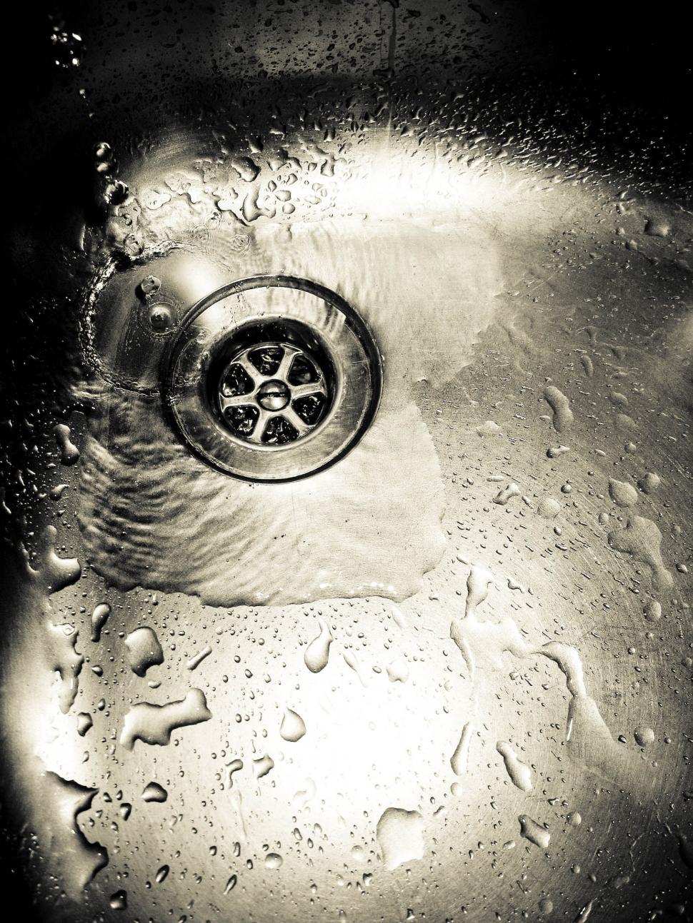 Free Image of water in sink 