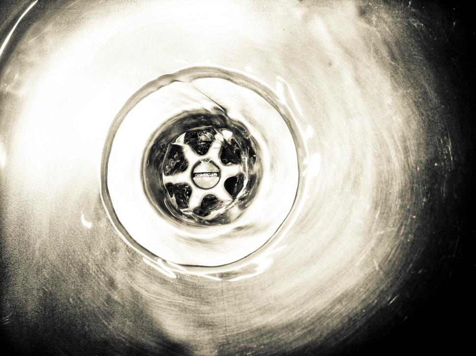 Free Image of water down drain 