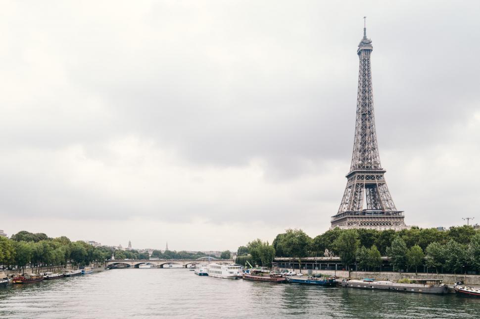 Free Image of The Eiffel Tower Dominating the Paris Skyline 